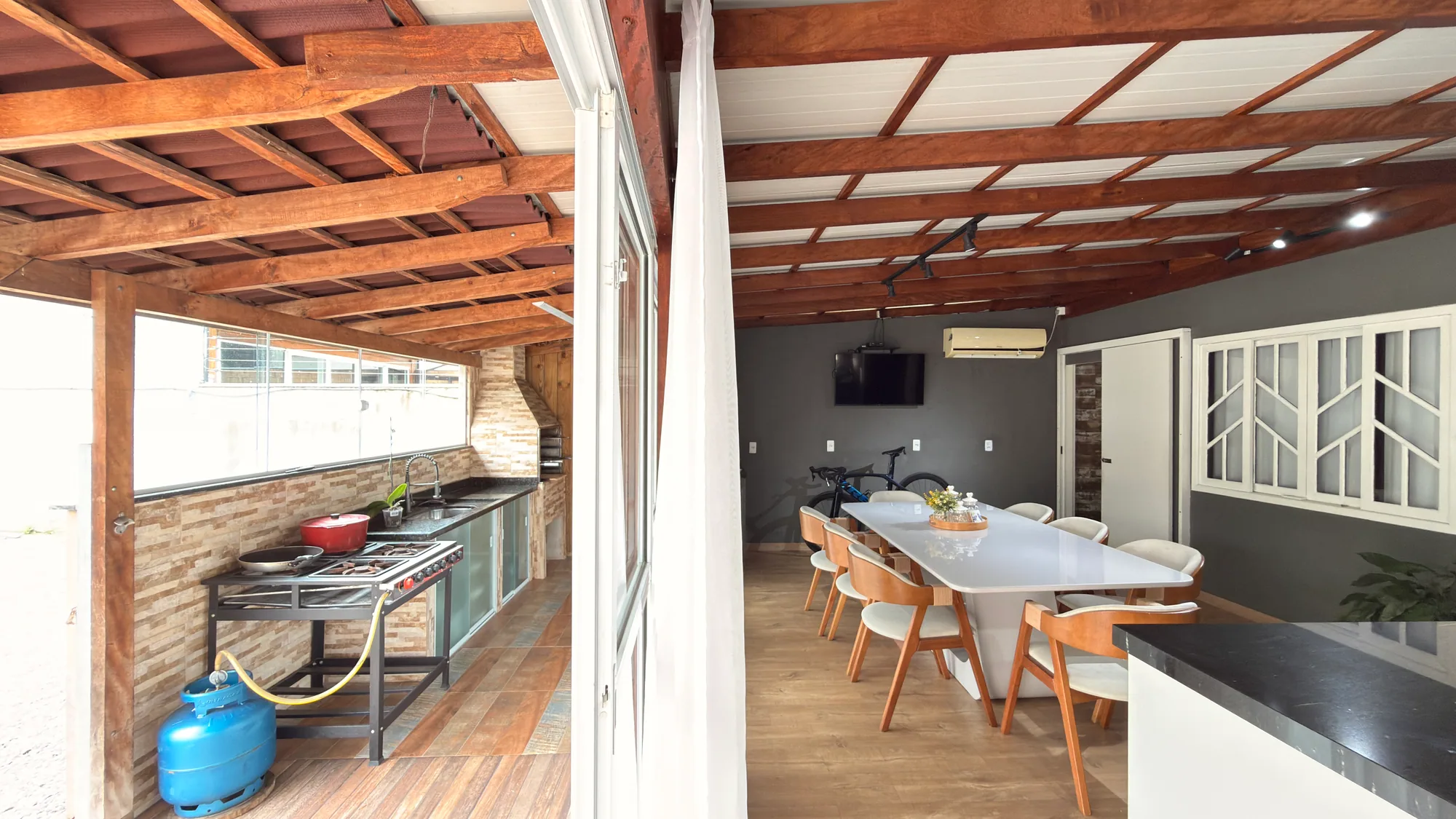 Casa no Itaum · área gourmet