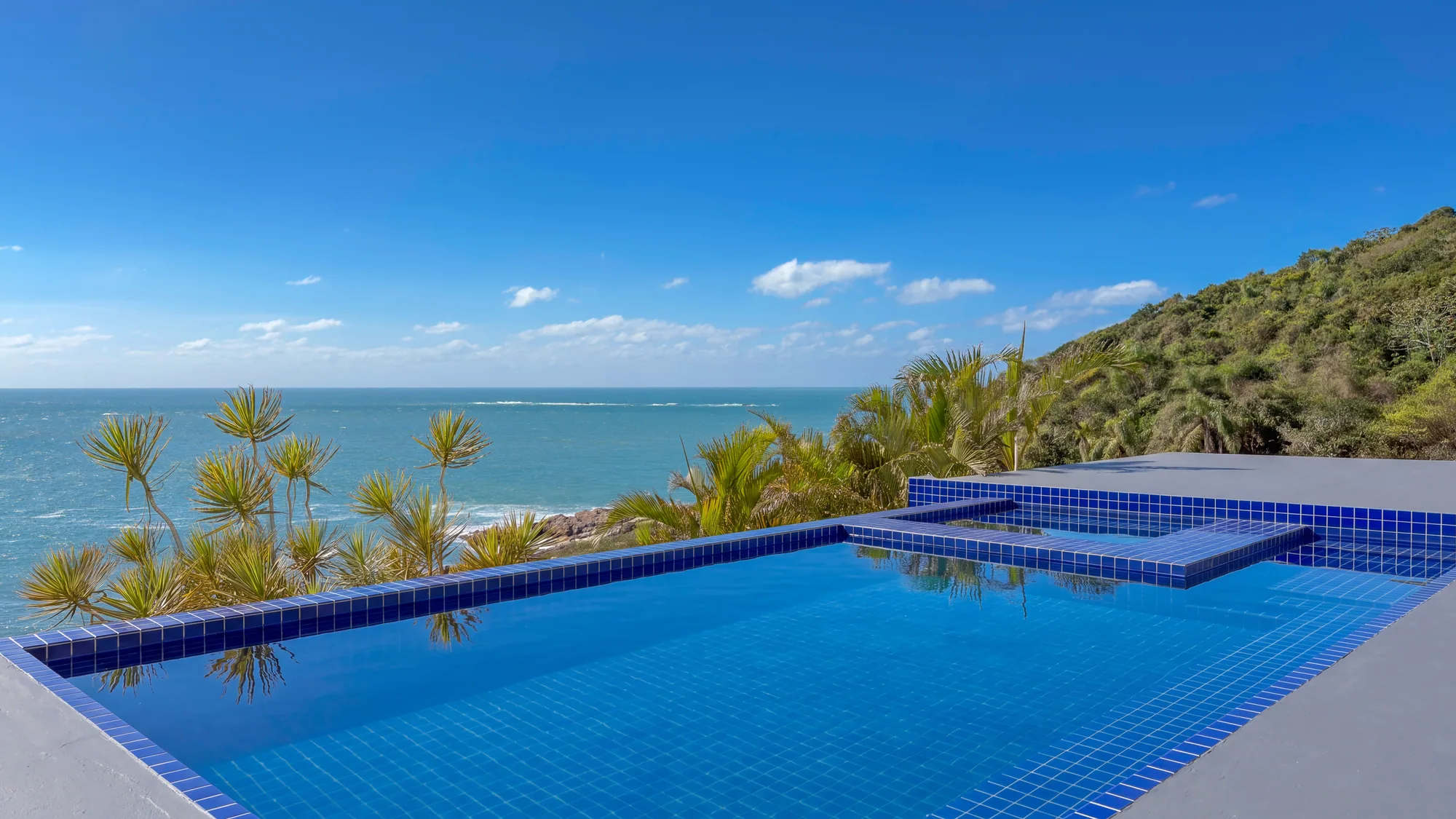 Casa Branca Brisa · piscina vista mar